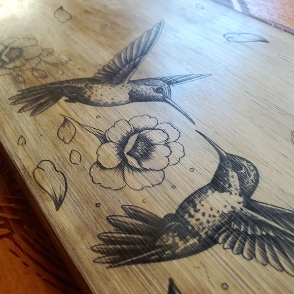 Hummingbird Artisan Floral🌸 Hand Crafted✋ Bamboo Cutting/Serving Paddle - Picture 2 of 5